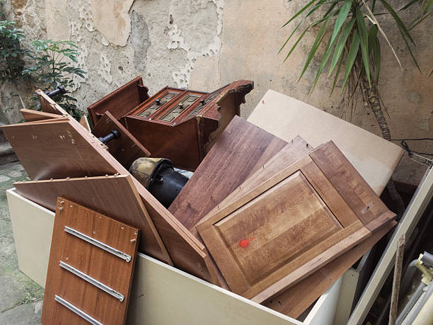 Best Construction Debris Removal  in Salina, KS